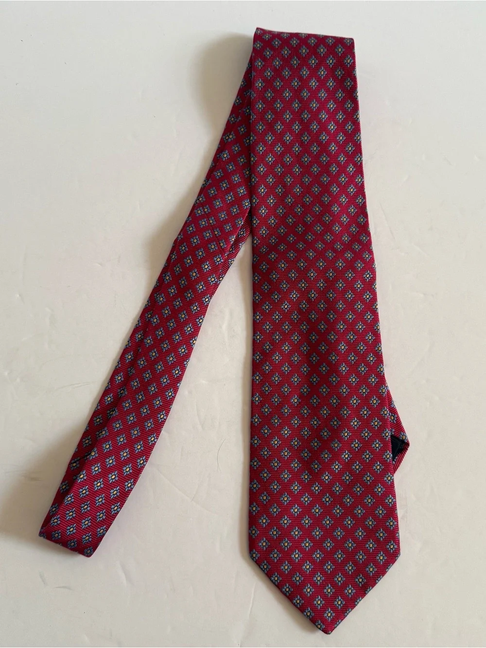 Brooks Brothers Red Real Silk Tie with Blue Cream Geometric Pattern Made in USA